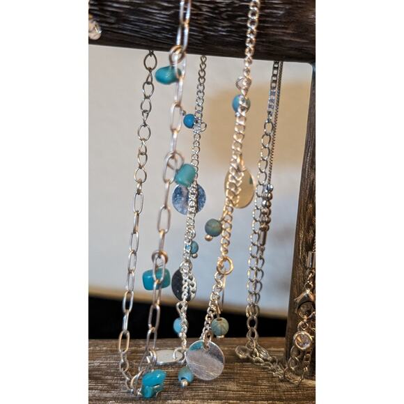 Lot of Five Silver Tone Delicate Ankle Bracelets - Picture 6 of 9